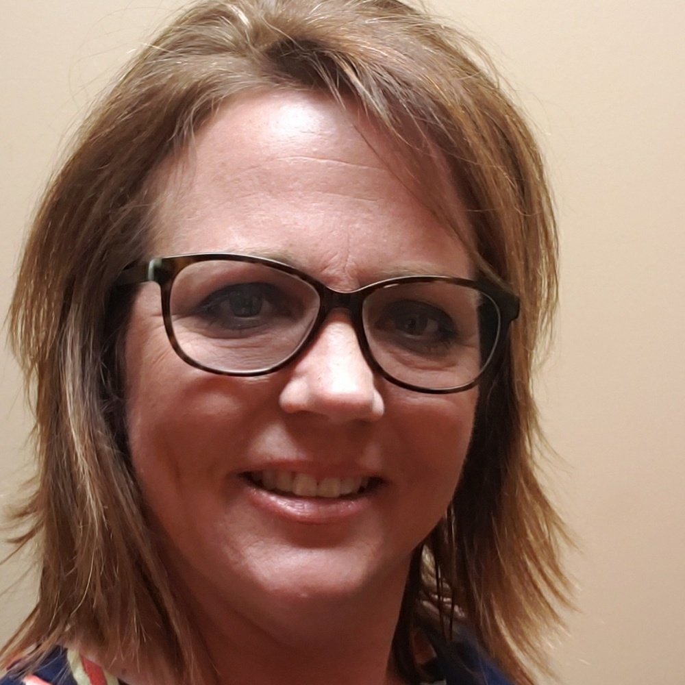 Meet your Posher, Leslie